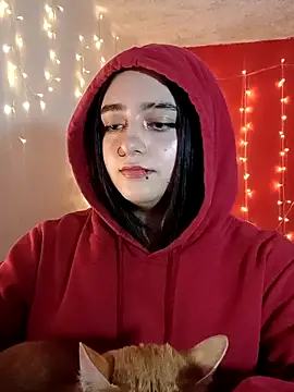 Snapshot of IvonneT chatting on March 5, 7:16 am IvonneT online show from March 5, 7:16 am