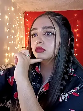 Snapshot of IvonneT chatting on March 16, 8:11 pm IvonneT online show from March 16, 8:11 pm