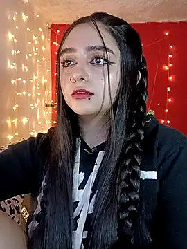 Snapshot of IvonneT chatting on March 16, 11:14 pm IvonneT online show from March 16, 11:14 pm