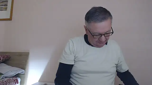 YOU6me online show from November 8, 4:40 pm