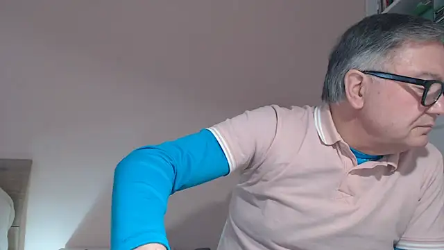 YOU6me online show from January 17, 2:11 pm