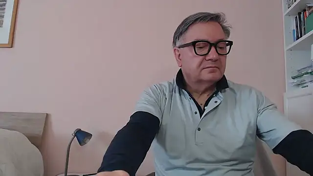 YOU6me online show from March 12, 9:15 am