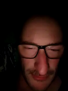 Snapshot of gdawg78 chatting on September 13, 1:16 am gdawg78 online show from September 13, 1:16 am