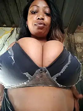 winterqueenx online show from April 21, 6:09 am