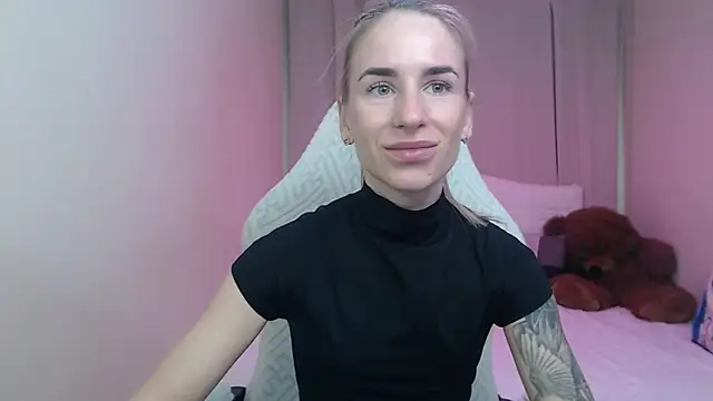 Snapshot of DeboraHorny chatting on April 27, 6:11 am DeboraHorny online show from April 27, 6:11 am