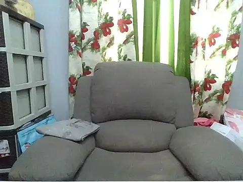 hornyKENDAH online show from April 19, 8:35 am