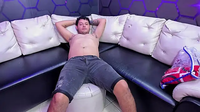 Blow2job-Lat online show from February 5, 3:11 am