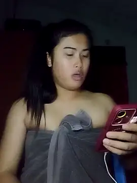 Snapshot of NannyNannybabe chatting on January 2, 12:24 pm NannyNannybabe online show from January 2, 12:24 pm