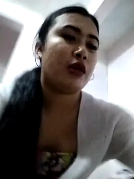 Snapshot of NannyNannybabe chatting on November 16, 8:14 pm NannyNannybabe online show from November 16, 8:14 pm