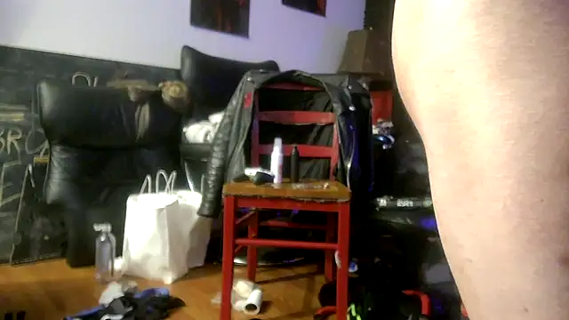 Snapshot of TheHellBilly chatting on February 8, 5:16 pm TheHellBilly online show from February 8, 5:16 pm