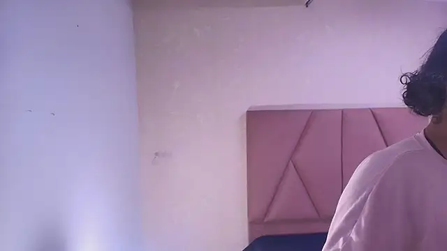 Snapshot of lay_navas chatting on October 27, 7:18 pm lay navas online show from October 27, 7:18 pm