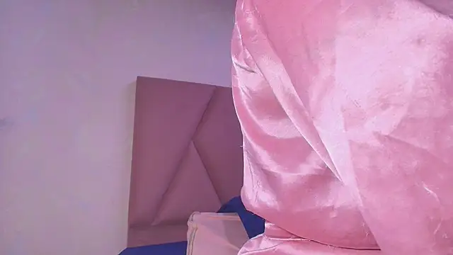 Snapshot of lay_navas chatting on October 30, 7:25 pm lay navas online show from October 30, 7:25 pm