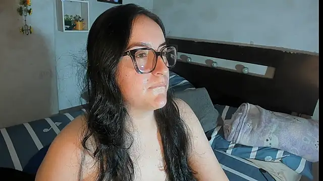 Snapshot of Cherry_jhoana chatting on October 16, 2:23 am Cherry jhoana online show from October 16, 2:23 am