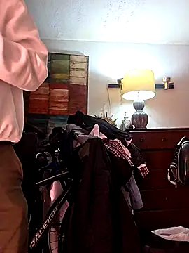 Snapshot of Torresmor chatting on December 4, 4:44 am Torresmor online show from December 4, 4:44 am