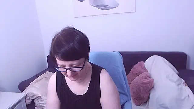 ChristaRose online show from April 19, 11:31 am