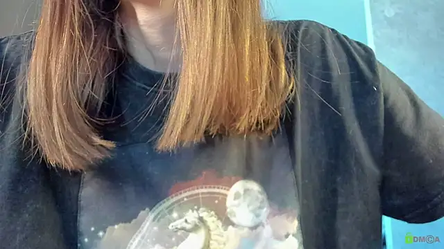 Snapshot of Courtney_Luv chatting on September 18, 10:39 am Courtney Luv online show from September 18, 10:39 am