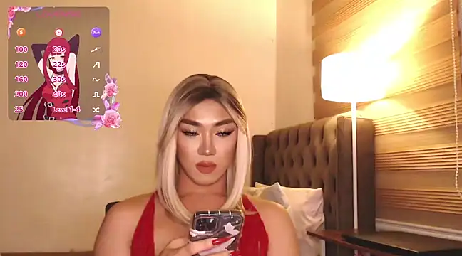 Snapshot of Local_Hoelyx chatting on February 9, 9:39 pm Local Hoelyx online show from February 9, 9:39 pm