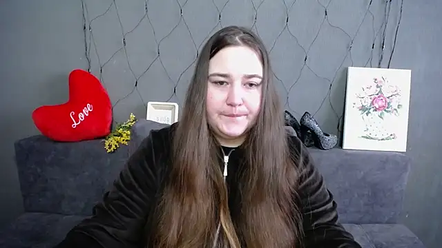 Snapshot of XX_Daniella_XX chatting on February 10, 7:34 am XX Daniella XX online show from February 10, 7:34 am