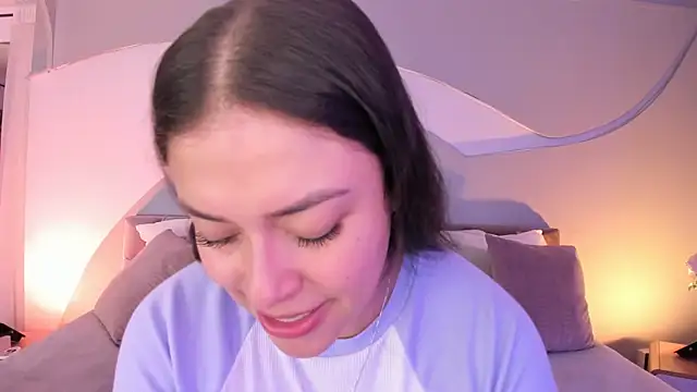 Nicolle W online show from September 11, 11:54 am