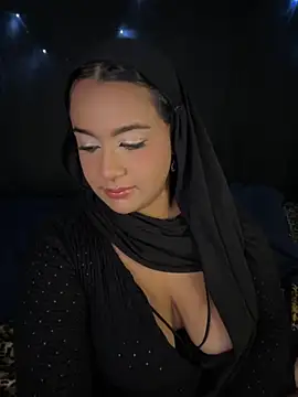 Maryam yamal online show from October 18, 9:15 pm