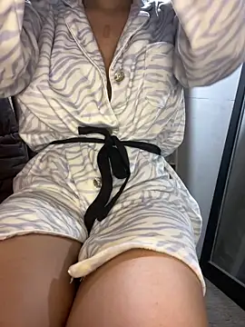 DulceMya6 online show from January 31, 1:01 am