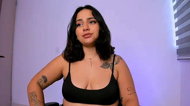 susy angel online show from April 18, 10:10 pm