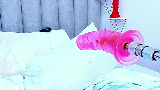 keyllaa  online show from March 10, 12:29 am