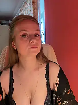 Snapshot of SophiaSweet_ chatting on March 3, 7:03 am SophiaSweet online show from March 3, 7:03 am