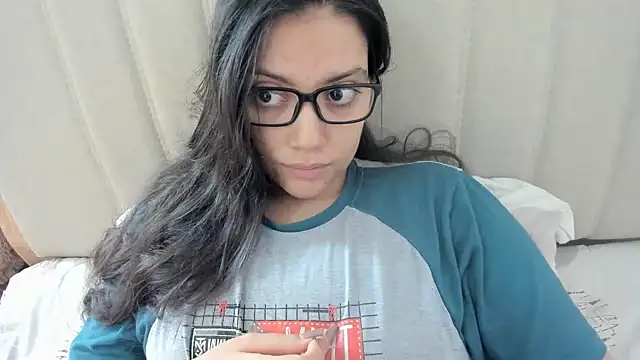 Snapshot of roniewester chatting on September 19, 1:12 pm roniewester online show from September 19, 1:12 pm