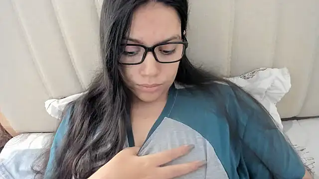Snapshot of roniewester chatting on September 20, 12:39 pm roniewester online show from September 20, 12:39 pm