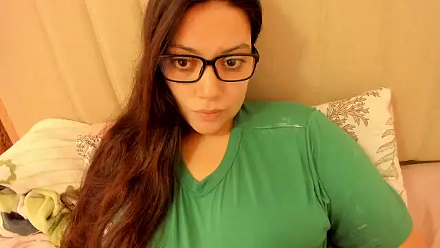 Snapshot of roniewester chatting on October 29, 11:56 am roniewester online show from October 29, 11:56 am