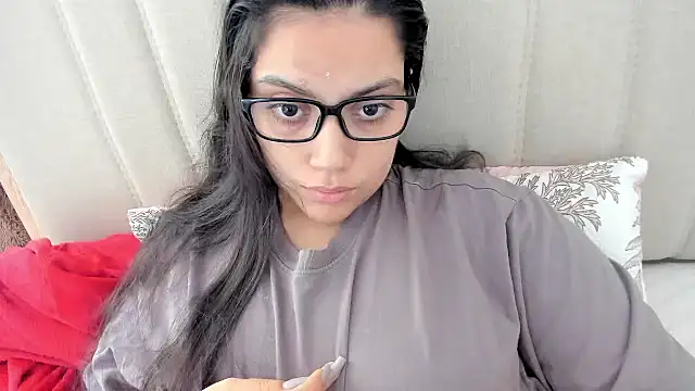 Snapshot of roniewester chatting on November 19, 1:55 pm roniewester online show from November 19, 1:55 pm