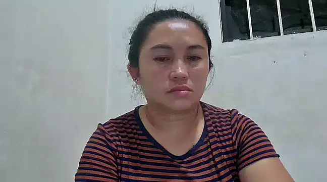 Snapshot of LalaiAsian chatting on December 2, 11:12 am LalaiAsian online show from December 2, 11:12 am
