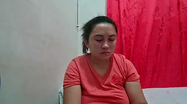 Snapshot of LalaiAsian chatting on February 2, 9:51 am LalaiAsian online show from February 2, 9:51 am