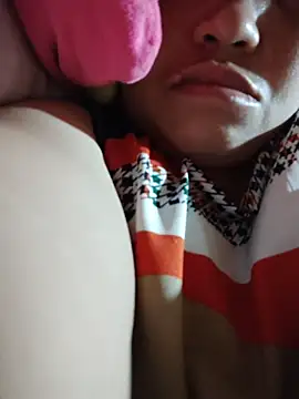 LalaiAsian online show from November 27, 8:55 pm