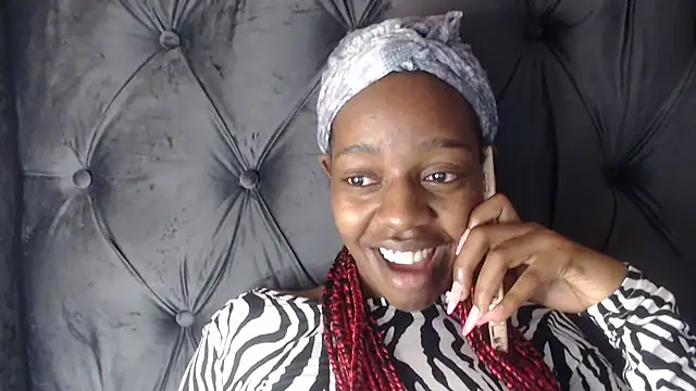 Snapshot of Sexynaughty_Gal chatting on December 31, 4:38 am Sexynaughty Gal online show from December 31, 4:38 am