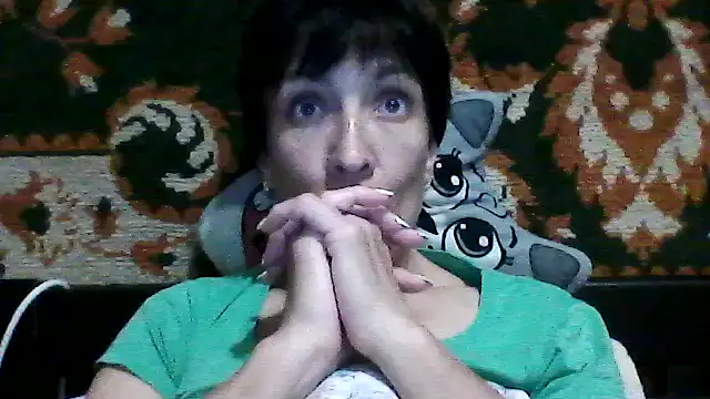 Snapshot of SunnyAmorre chatting on May 7, 8:25 pm SunnyAmorre online show from May 7, 8:25 pm