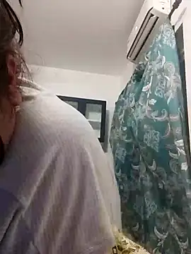 Snapshot of Srishtijain51 chatting on February 8, 6:44 pm Srishtijain51 online show from February 8, 6:44 pm