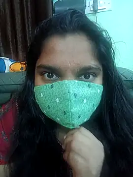 Snapshot of lovely-latha chatting on February 23, 4:21 am lovely-latha online show from February 23, 4:21 am