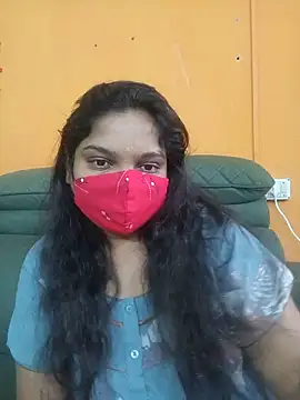 Snapshot of lovely-latha chatting on May 22, 12:29 am lovely-latha online show from May 22, 12:29 am