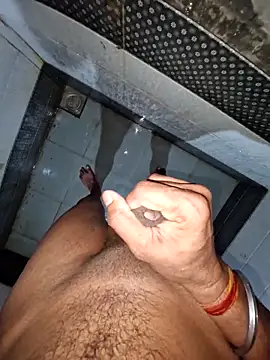 breejs online show from February 15, 4:09 am