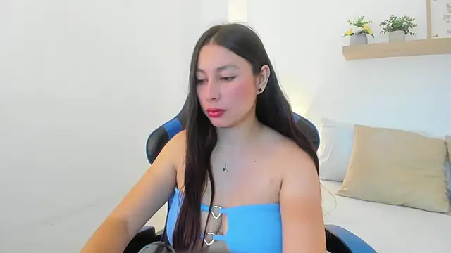 bella 99  online show from July 17, 11:50 am