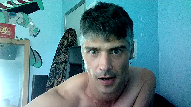 Snapshot of houseofbrats chatting on June 29, 12:05 pm houseofbrats online show from June 29, 12:05 pm