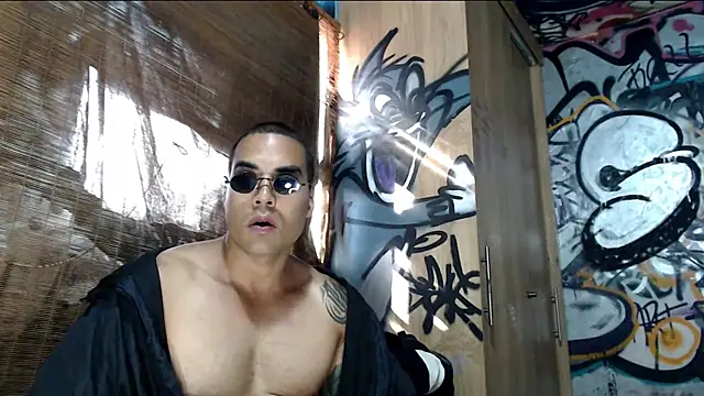 Justin Frank online show from March 26, 8:25 pm