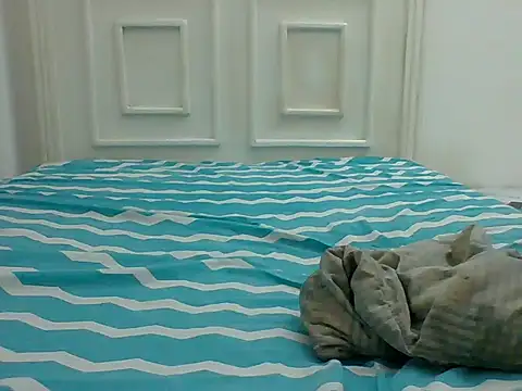 Snapshot of sweetshilahh chatting on April 28, 6:13 pm sweetshilahh online show from April 28, 6:13 pm