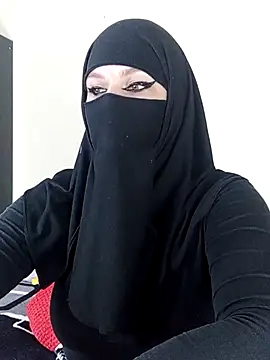 Snapshot of evelyn__salah chatting on June 23, 9:46 pm evelyn salah online show from June 23, 9:46 pm