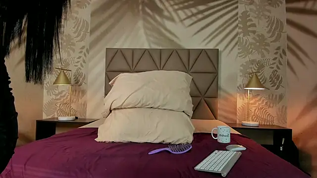 Scarleett 22 online show from February 5, 8:35 pm