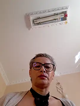 BellaBellaHot online show from October 28, 10:08 am