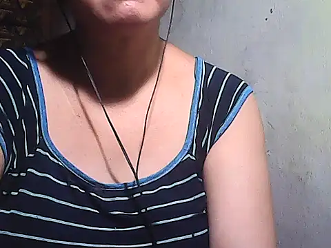 sweetsosie18 online show from January 6, 7:56 am