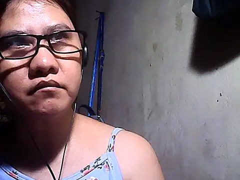 sweetsosie18 online show from February 17, 6:54 am